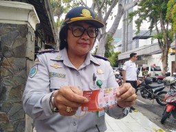 Perkuat Sistem Pembayaran non-Tunai, Pemkot Surabaya Hadirkan ‘Voucher Parkir Suroboyo’